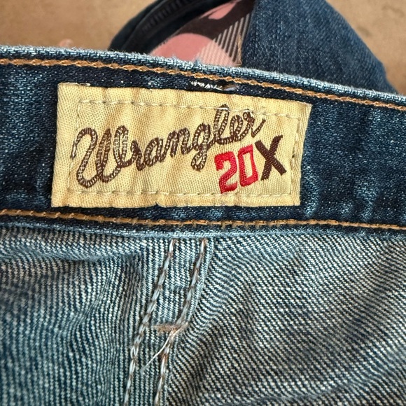 Wrangler 20X Denim Blue Jeans Size 38x32 Men’s - Picture 7 of 8